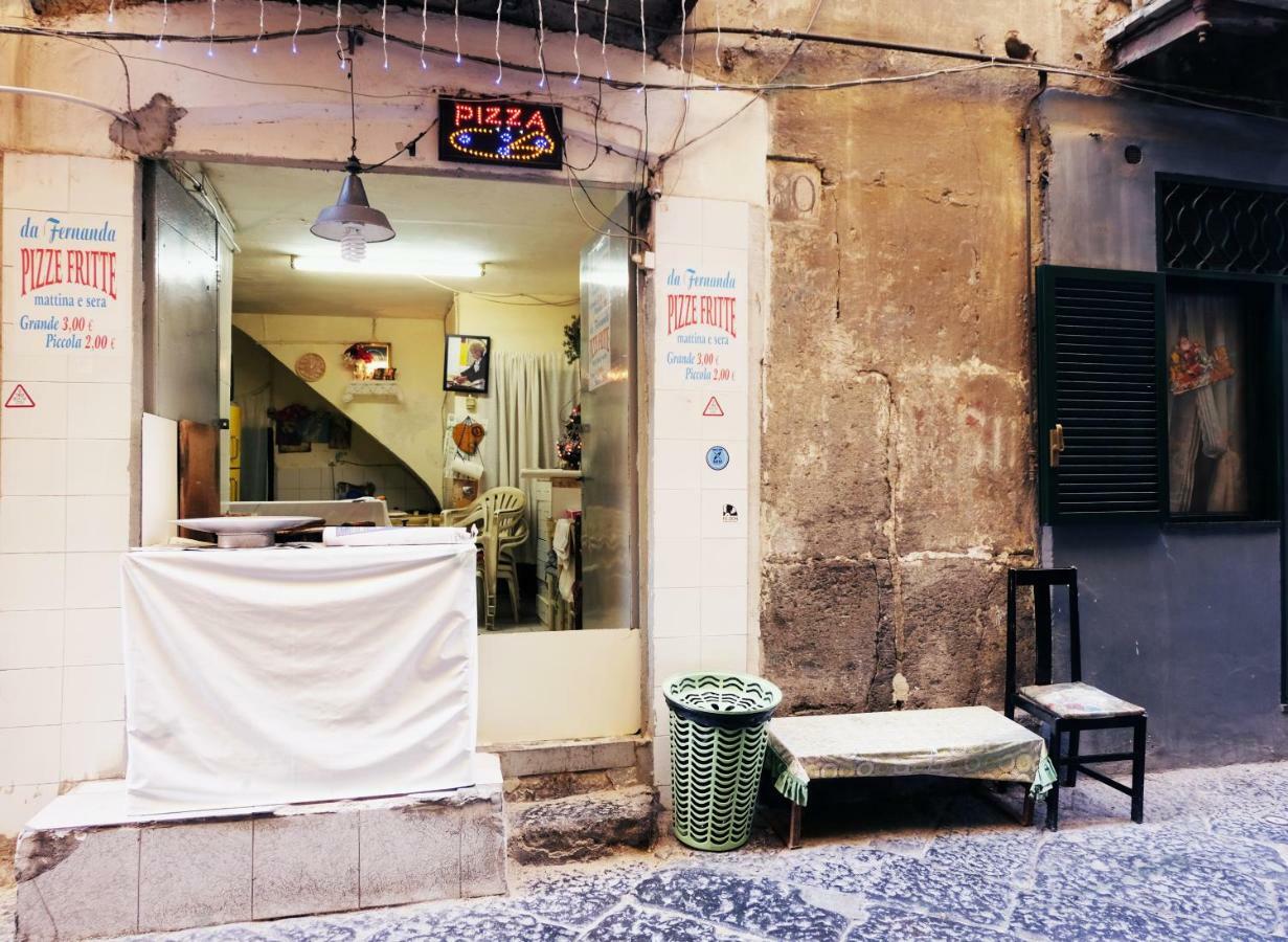Il-Terno All'8 Al Centro Storico Old Town 那不勒斯 外观 照片